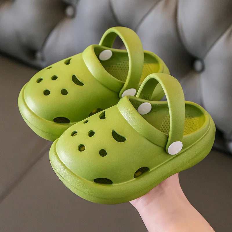2023 Boys Girls Summer Kids Clogs Children's Hole Shoes Infant Indoor Slippers Non-Slip Beach Sandals Toddler Baby Home Shoes