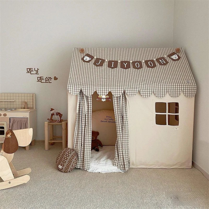 Play House for Children Teepee Tent Indoor Game House Boys' and Girls' Home Dollhouse Little House and Castle A Bed Divider